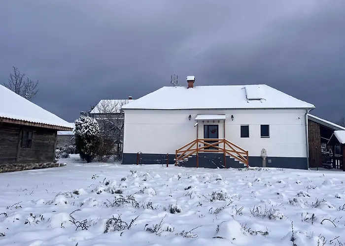 Lavender Farm Zaric Bed & Breakfast